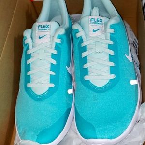 TEAL NIKE FLEX EXPERIENCE 8